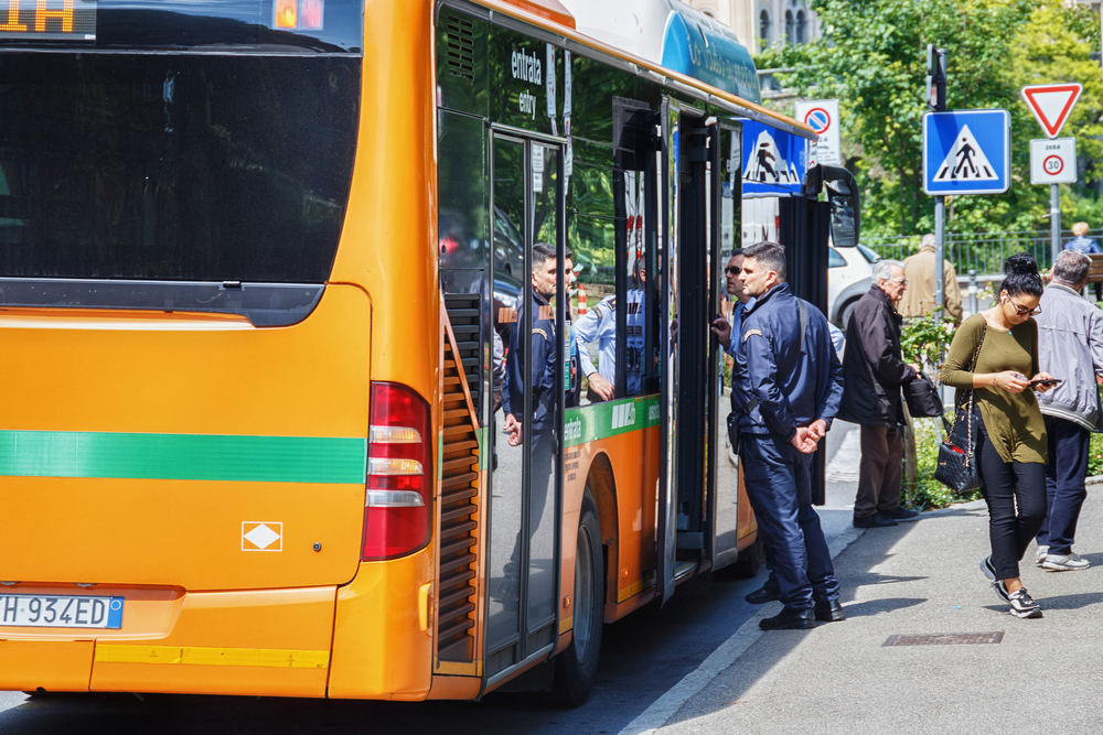 Autobus, Evropa, Javni prevoz