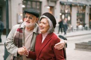 S tim da pola penzije potroše na osnovne troškove, francuski penzioneri prinuđeni da rade dok su živi