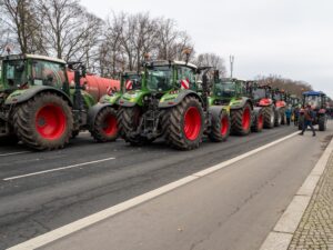 NEMA DOGOVORA Poljoprivrednici Francuske su besni, nastavljaju protest