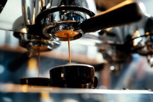 Preti nestašica kafe na evropskom tržištu – samo da ne stigne do Srbije…