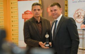 Potrošači Srbije izabrali kvalitet, sigurnost i ažurnost – Kompaniji „Dunav osiguranje“ nagrada „Moj izbor“ za 2024.