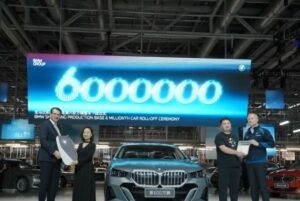 Slave 6 miliona BMW-a koji su stigli iz Kine (VIDEO)