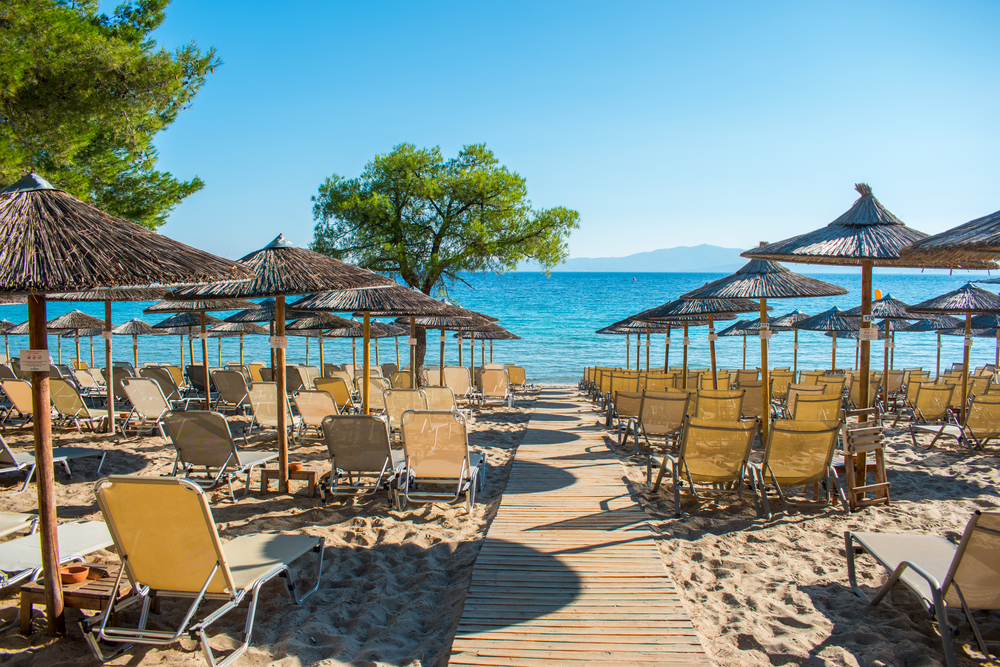 „BEZOBRAZNO SKUPO, OBAVEZNA REZERVACIJA“ Grci naplaćuju ulazak na poznatu plažu, traže čak i rezervaciju